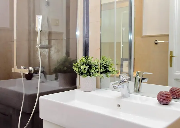 Апартаменты 4bnb - Tiberina Spacious